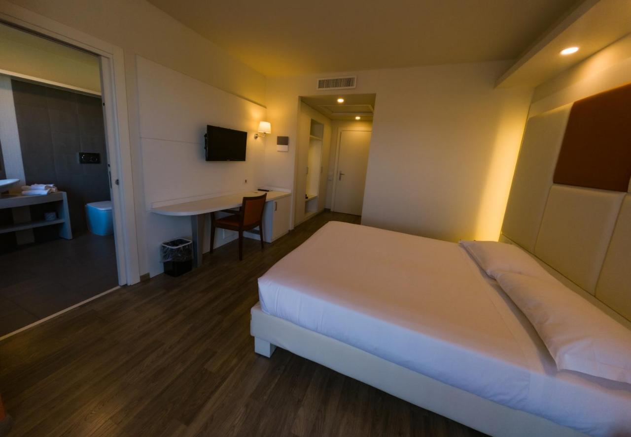 Hotel Sirio - Sure Collection By Western Medolago